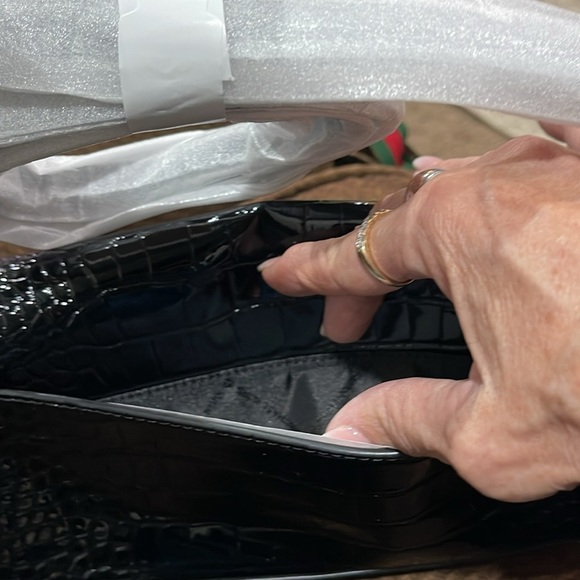 Michael Kors Black Croc-Embossed Women's Bag Patent Leather - Picture 3 of 10